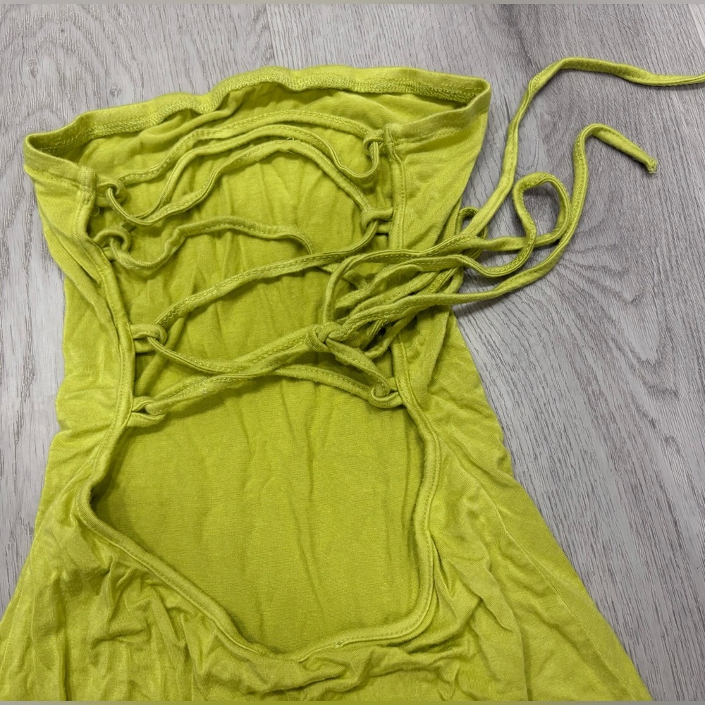 Lime Green backless stretchy mini dress perfect for a night out - size small GUC
